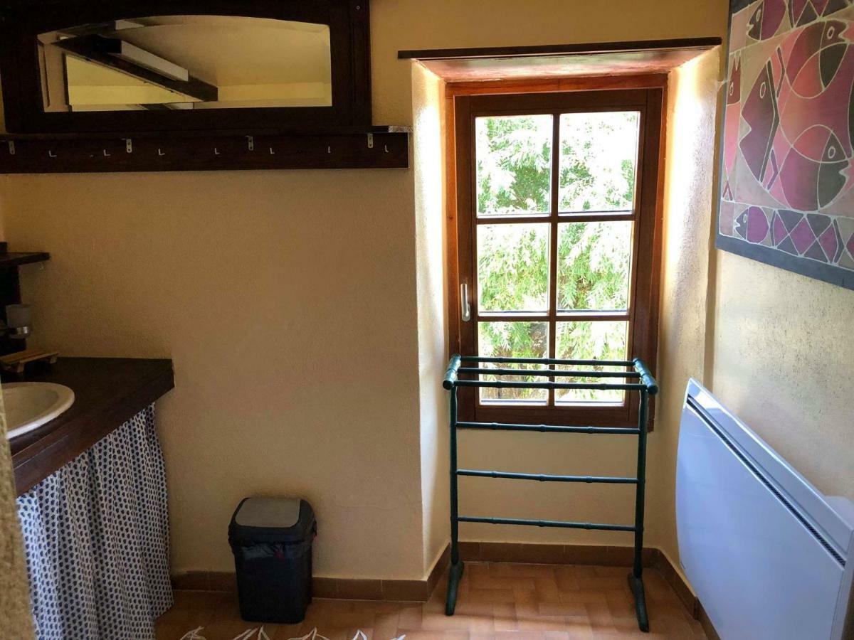 Weekend En Provence Bed & Breakfast Comps  Bilik gambar